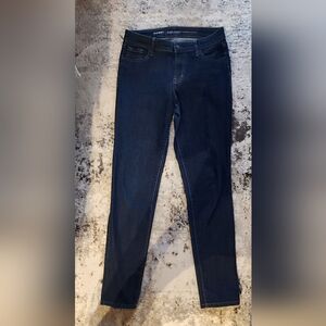 🌷👖Old Navy Dark Blue Women's Skinny Jeans🌷size 6